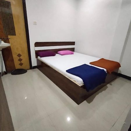 Sai Ganesh Guest House Shirdi Exterior foto